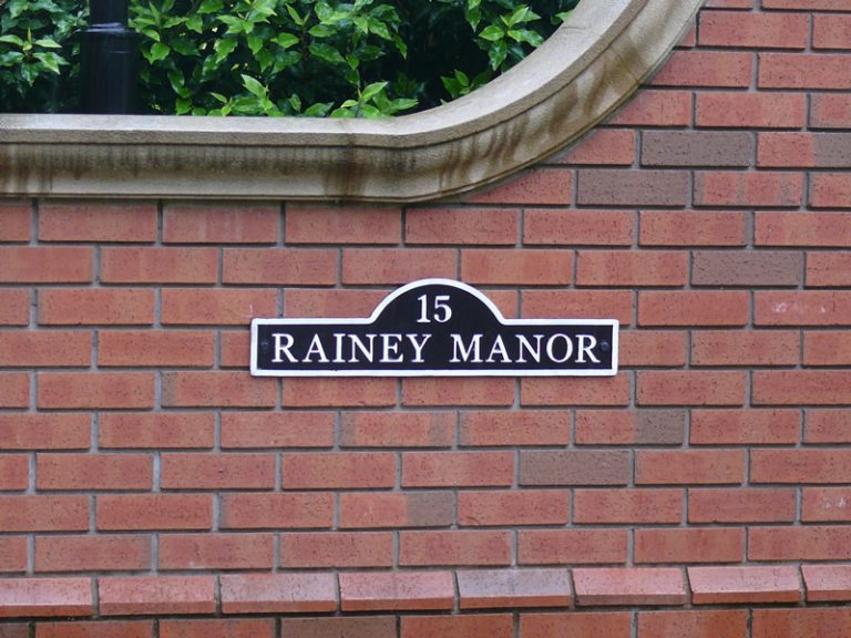 Bespoke Cast-Metal House Nameplates & Estate Signage
