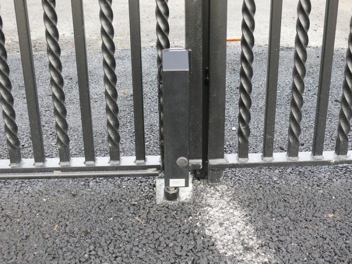 Heavy-Duty Automatic Gate Actuators & Locking Systems