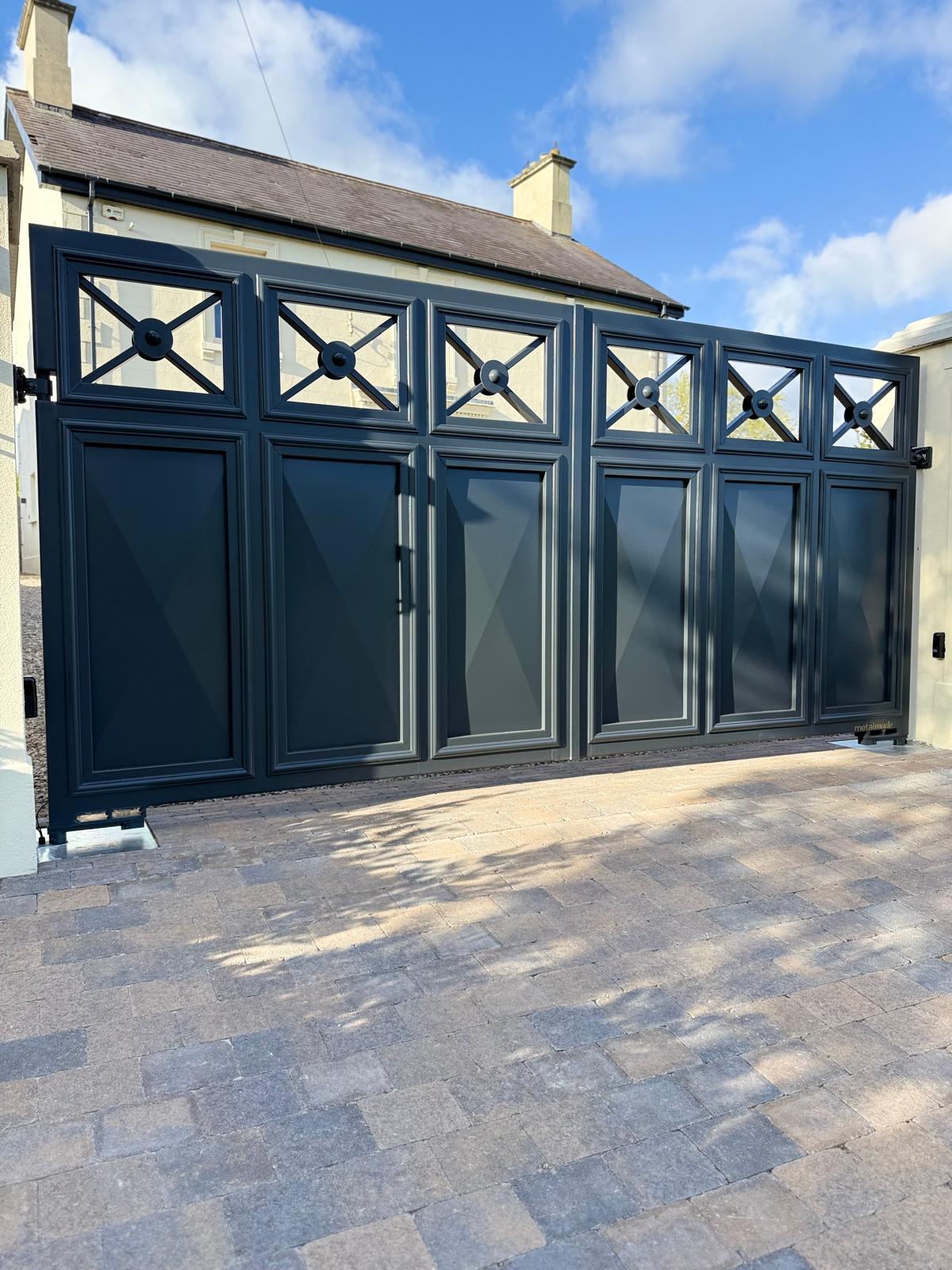 Black Metal Gates – Galgorm Road