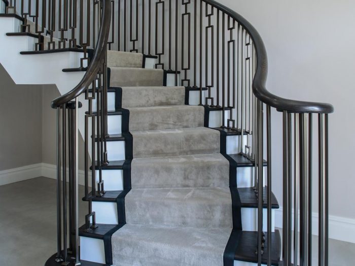 Geometric Steel Balustrade for Curved Staircases