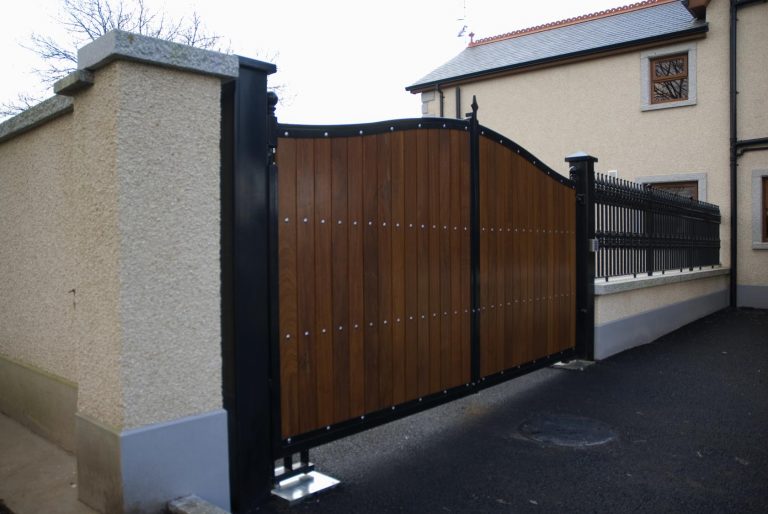 Arched Timber Infill Driveway Gates