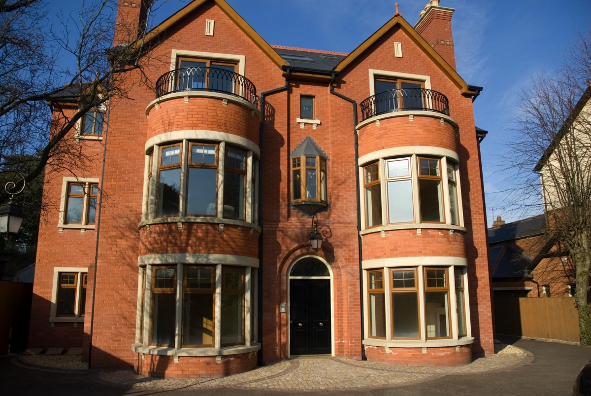 Bespoke Gothic-Style Curved Wrought Iron Juliet Balcony