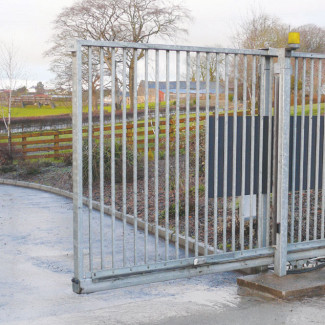 CaG-003-A Sliding Silver Gate