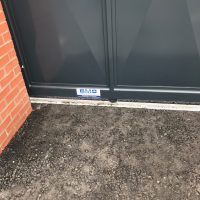 CaG-007-B Modern Composite Solid Black Panel Gate